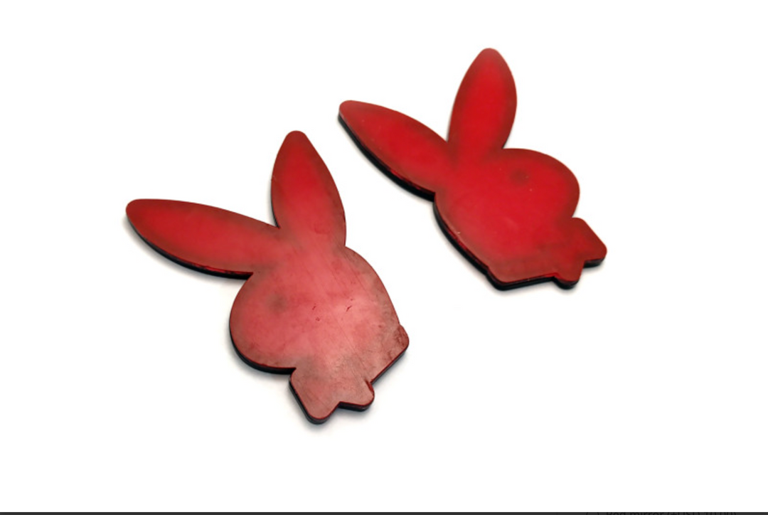 Car emblem badge for fenders with Playboy logo Custom design emblems decoinfabric