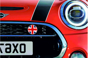 Mini Radiator grille emblem with logo UK Flag (Type 2) Mini emblems decoinfabric