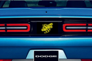 Dodge Challenger trunk rear emblem between tail lights with murdeR horneT logo (type 3) Dodge emblems decoinfabric