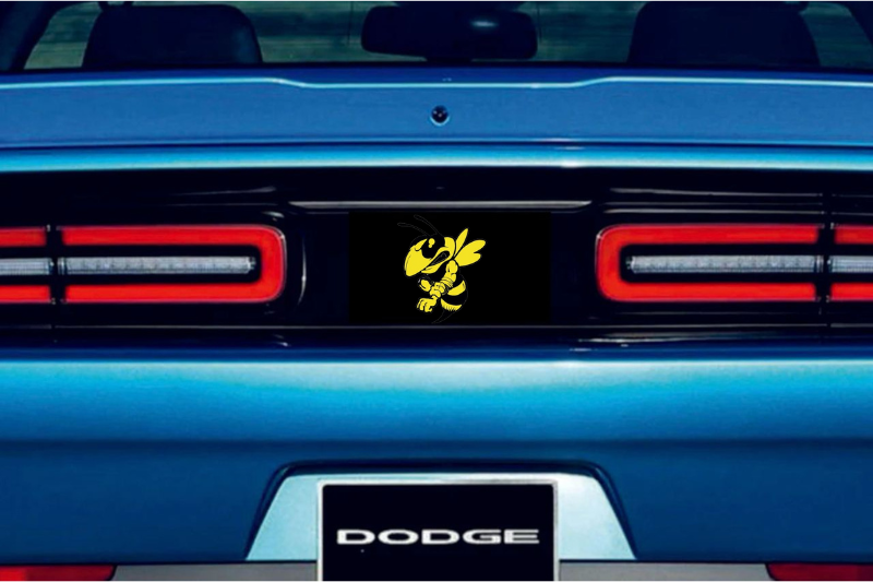 Dodge Challenger trunk rear emblem between tail lights with murdeR horneT logo (type 4)