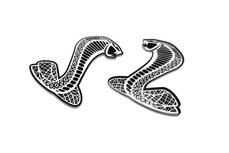 Ford emblem for fenders with Mustang Snake logo