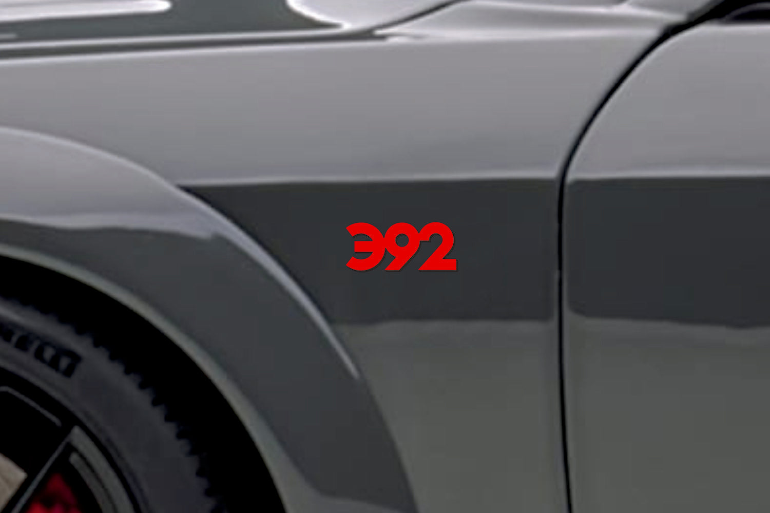 Chrysler emblem for fenders with 392 logo (Type Mono) (type 2) Chrysler emblems decoinfabric RED