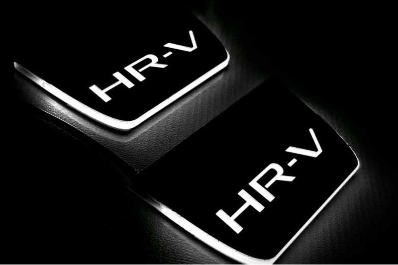 Honda HR-V III 2021+ Door Sill Led Plate With HR-V Logo