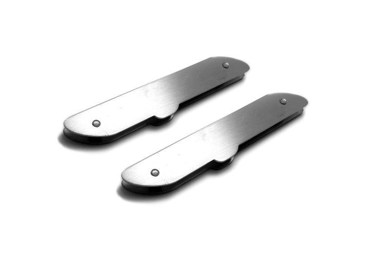 Stainless Steel Floor Mats Emblems Set Badges for Chrysler with SRT Logo Car Mats Badges Decoin