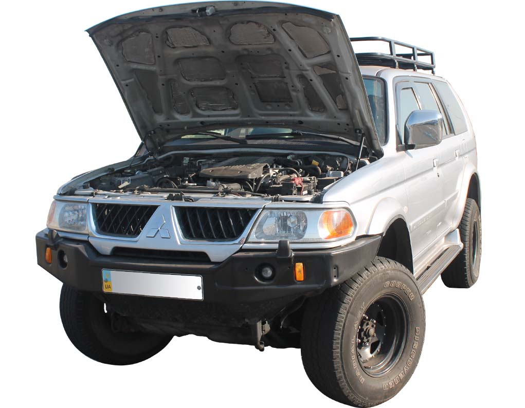 Hood strut kit installed on the Mitsubishi Pajero Sport 1st Gen (K90)