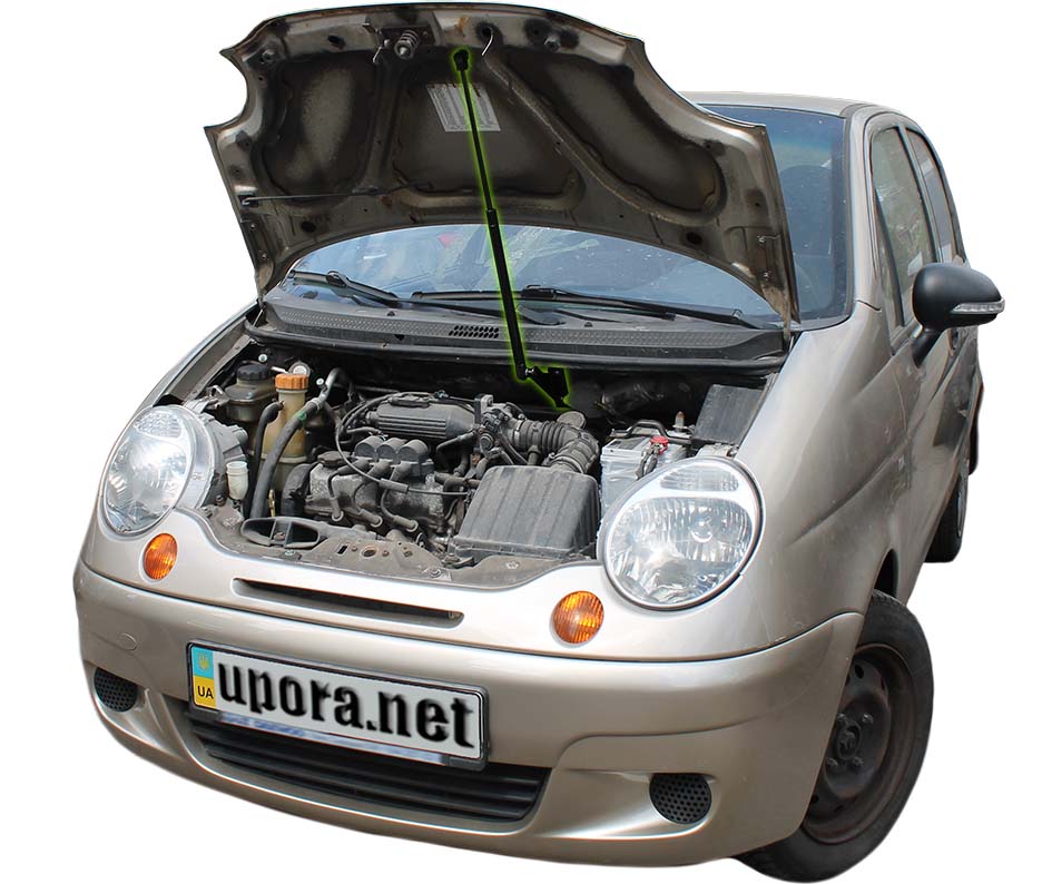 Hood strut kit installed on the Daewoo Matiz (M100/M150)