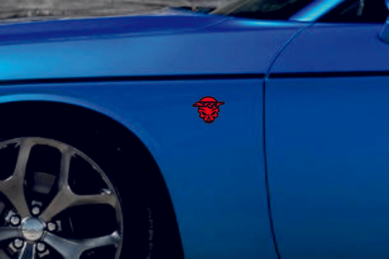 Chrysler emblem for fenders with SRT Skull logo Chrysler emblems decoinfabric