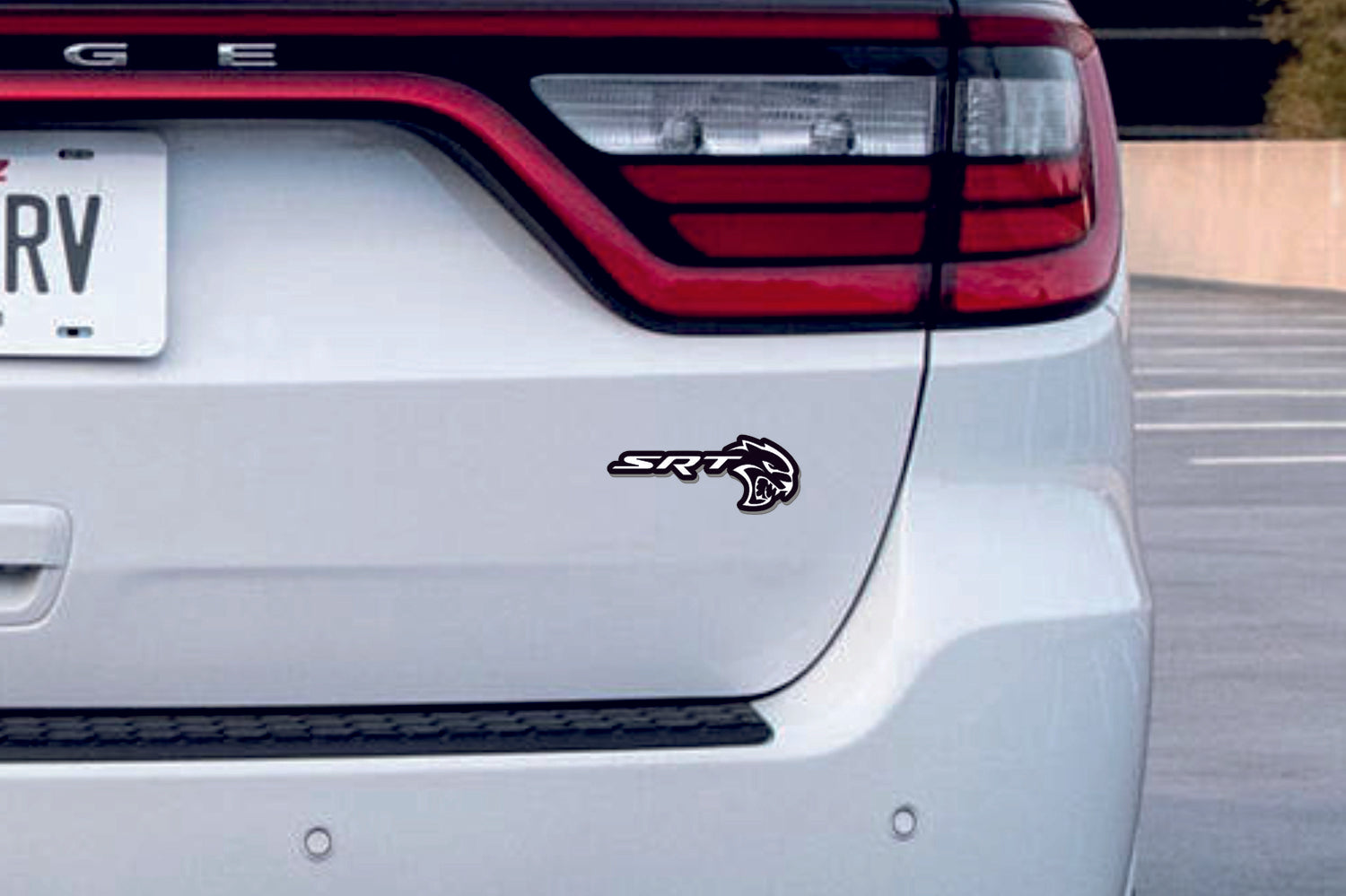 Chrysler tailgate trunk rear emblem with SRT Hellcat logo (Type 2) - decoinfabric