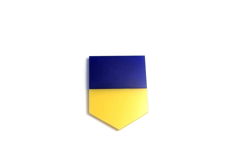 Car emblem badge with flag of Ukraine - decoinfabric