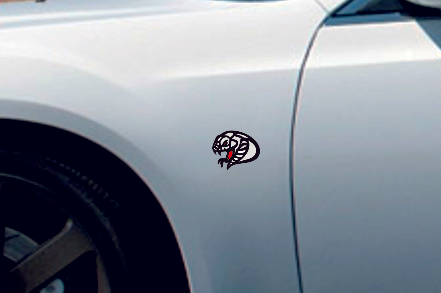 Car emblem badge for fenders with Snake logo - decoinfabric