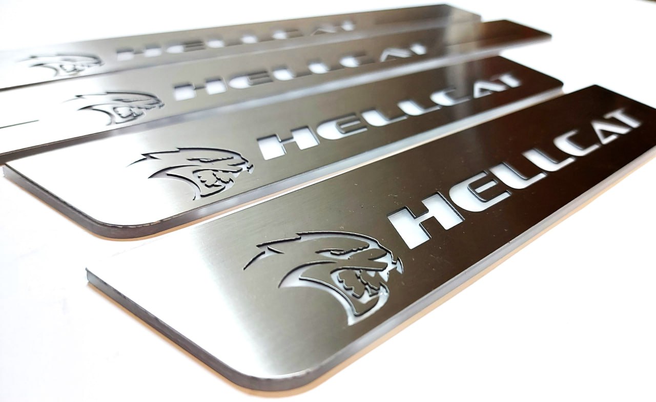 Dodge Durango 2011+ Door Sill Led Plate With HELLCAT Logo (type 2) - decoinfabric