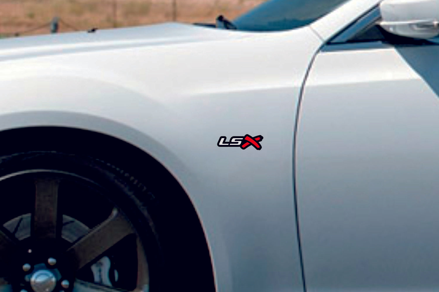 Chevrolet emblem for fenders with LSX logo Fender decoinfabric