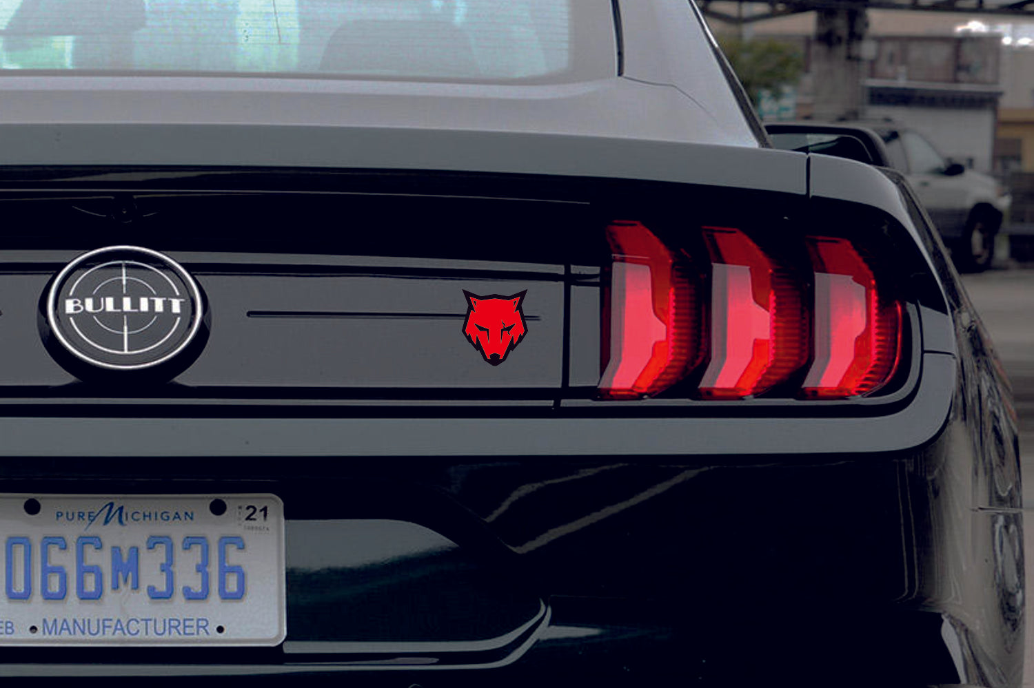 Ford Mustang tailgate trunk rear emblem with Coyote logo Ford emblems decoinfabric BLACK RED