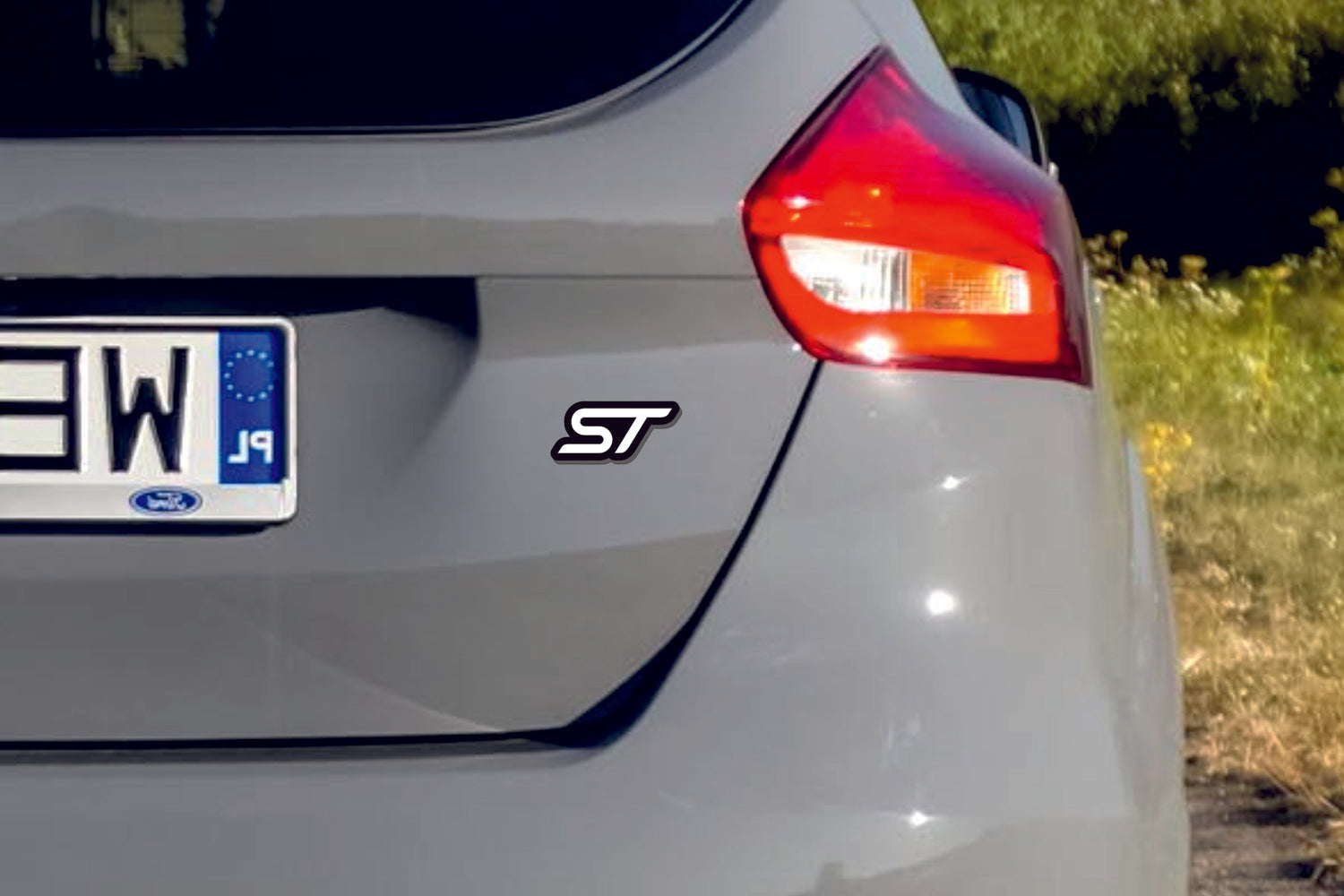 Ford tailgate trunk rear emblem with ST logo Ford emblems decoinfabric BLACK WHITE