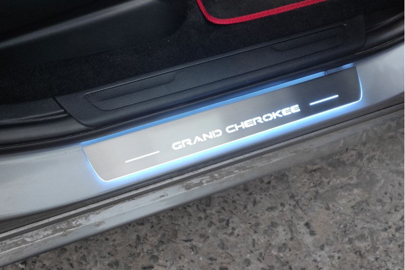 Jeep Grand Cherokee IV Door Sill Protectors With Logo Grand Cherokee - decoinfabric