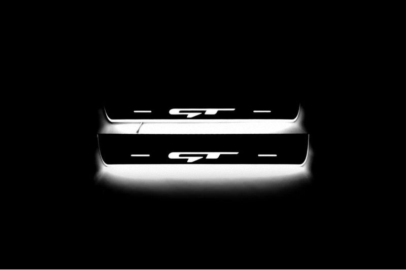 KIA Ceed II LED Door Sill With Logo GT - decoinfabric
