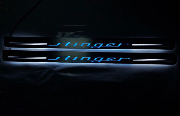 Listwy progowe Kia Stinger z logo Stinger