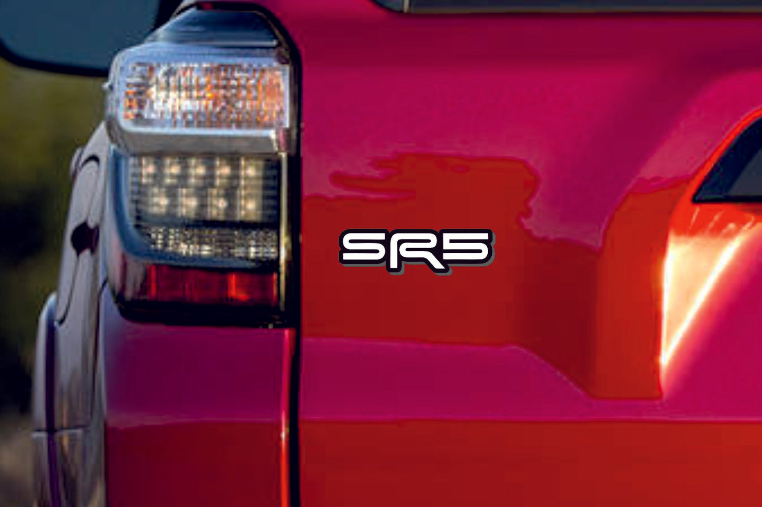 Toyota tailgate trunk rear emblem with SR5 logo Toyota emblems decoinfabric BLACK WHITE