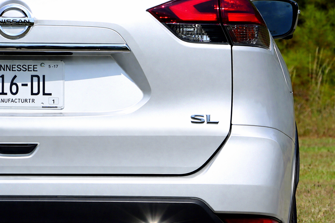 Nissan X-Trail T32 tailgate trunk rear 3D emblem with SL logo (Type MIXT) Nissan emblems decoinfabric