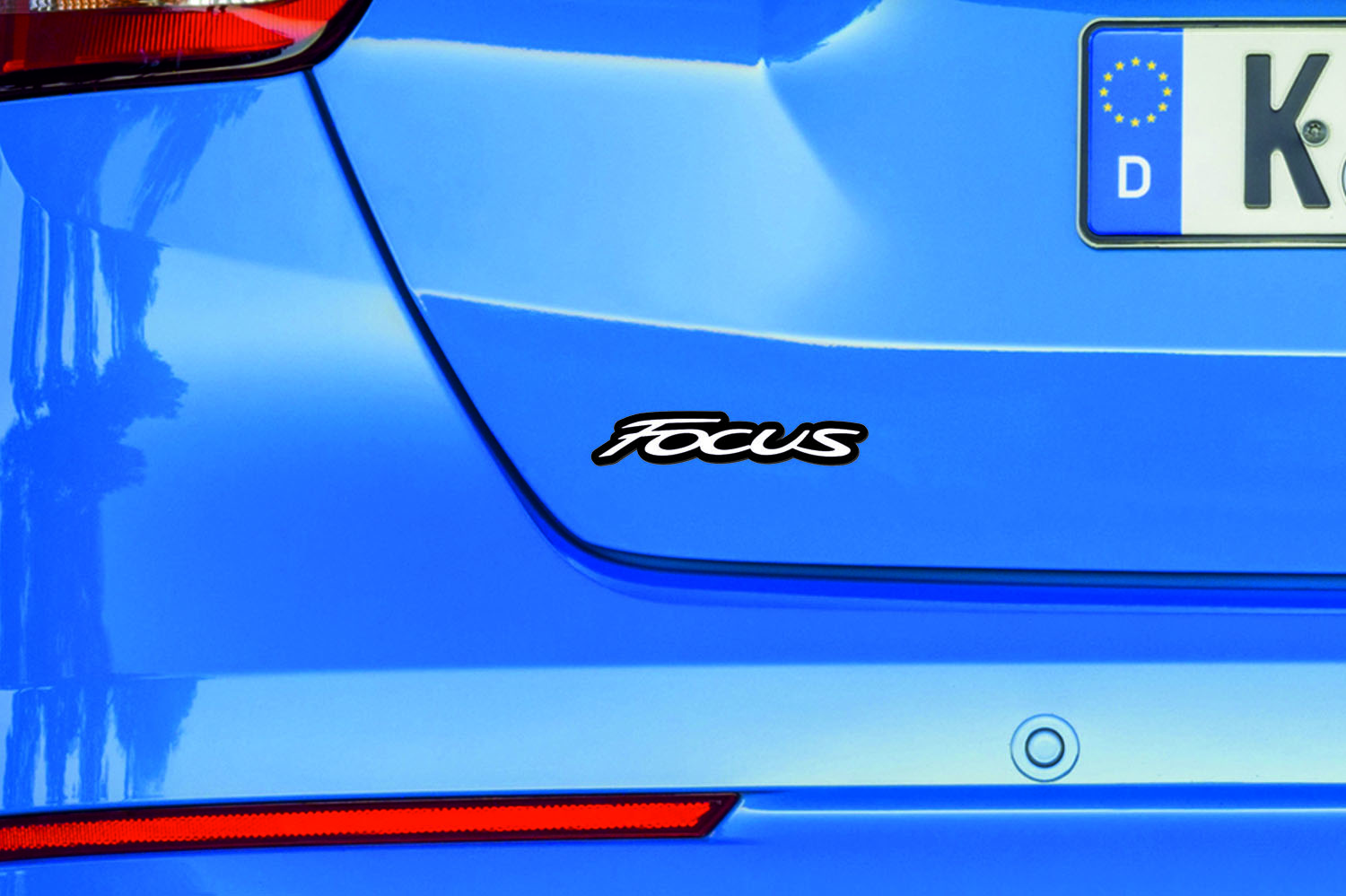 Ford Focus tailgate trunk rear emblem with Ford Focus III logo