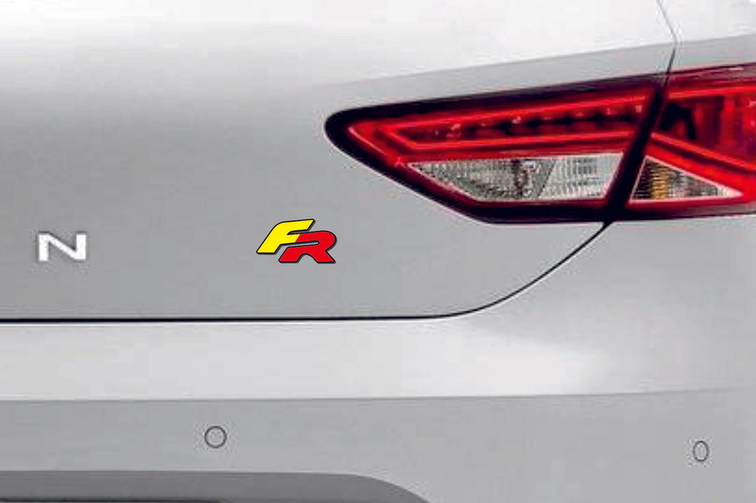 Seat tailgate trunk rear 3D emblem with FR logo (type MIXT) Var. 2