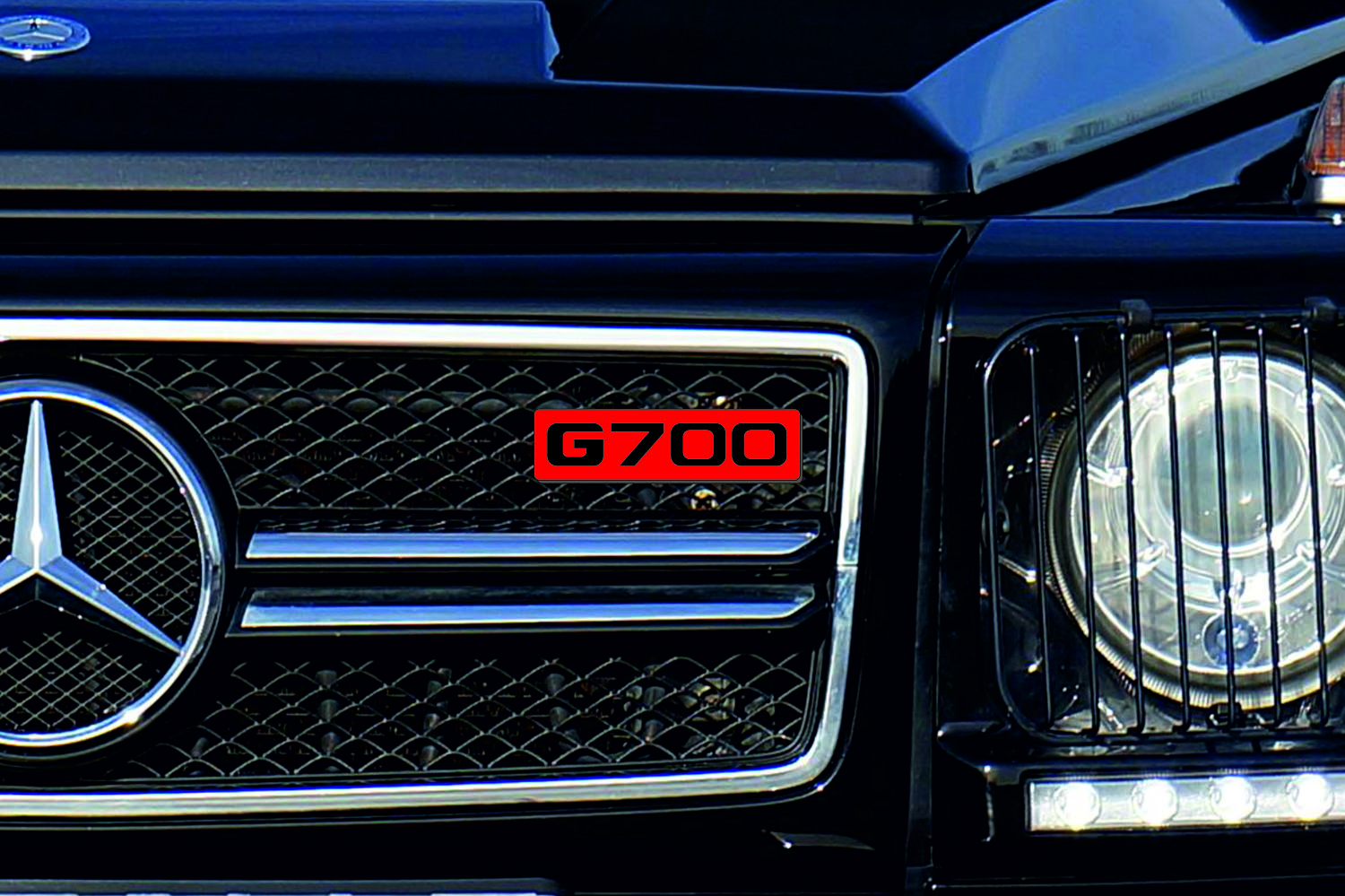 Mercedes G-Class Radiator grille emblem with G700 logo (type 2)