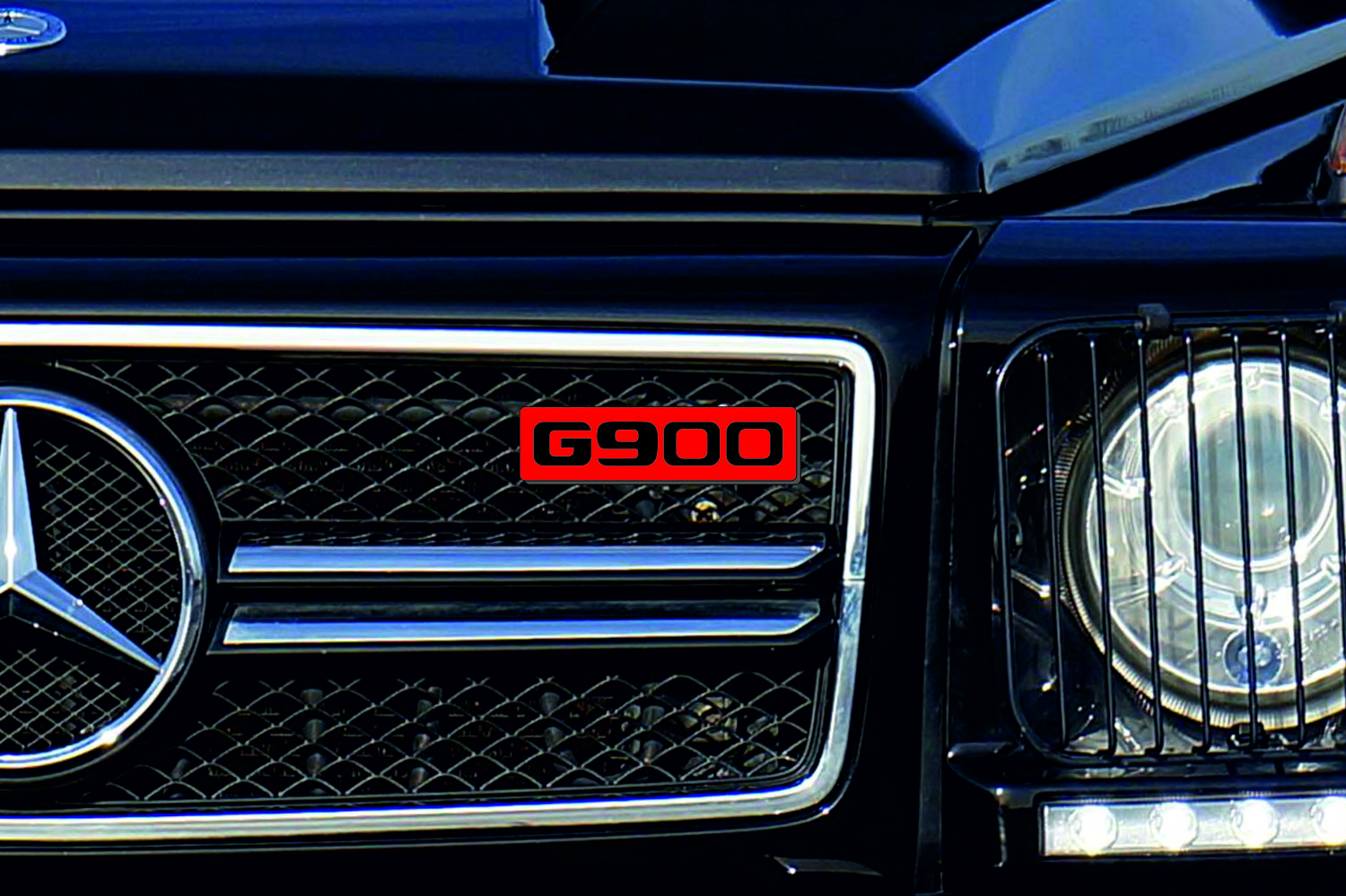 Mercedes G-Class Radiator grille emblem with G900 logo (type 2)