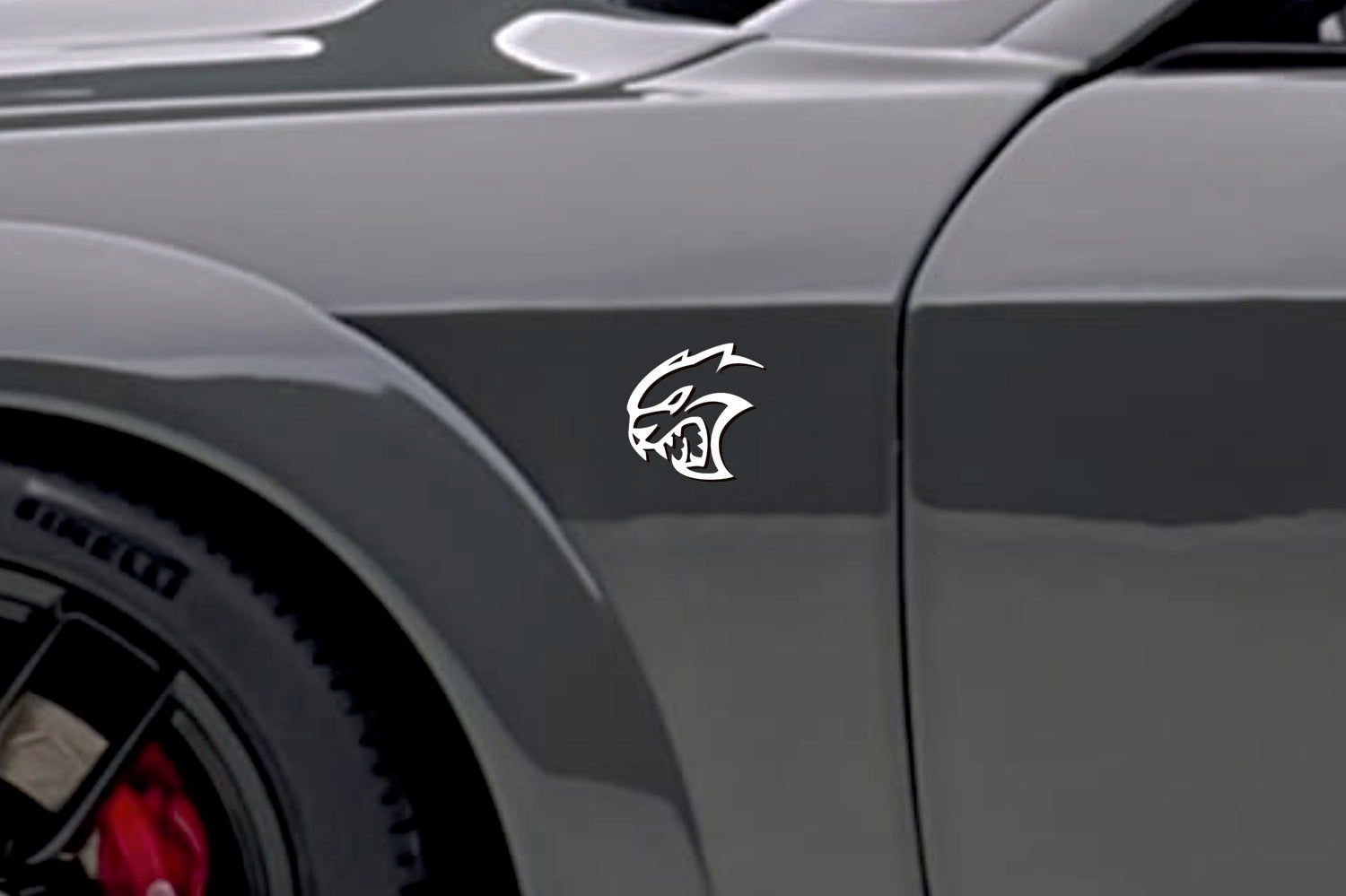 Chrysler 300C II emblem for fenders with Hellcat logo (Type Mono) Chrysler emblems decoinfabric WHITE
