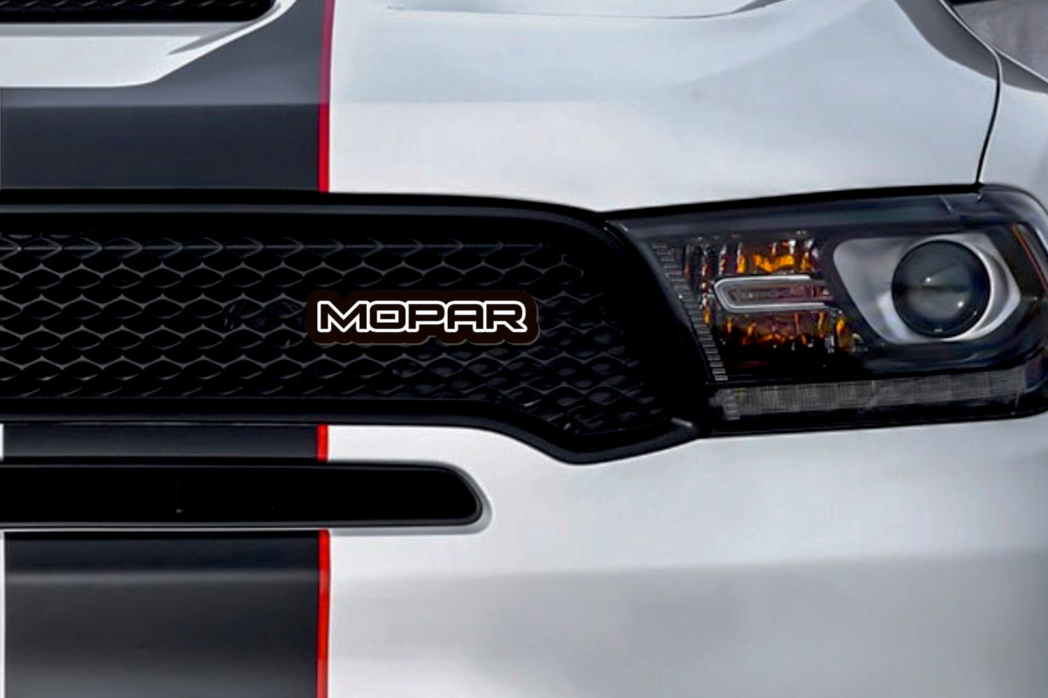 Jeep Illuminated LED Radiator Grille Emblems and Badges with Mopar (type 4) logo Jeep Led Emblems decoinfabric