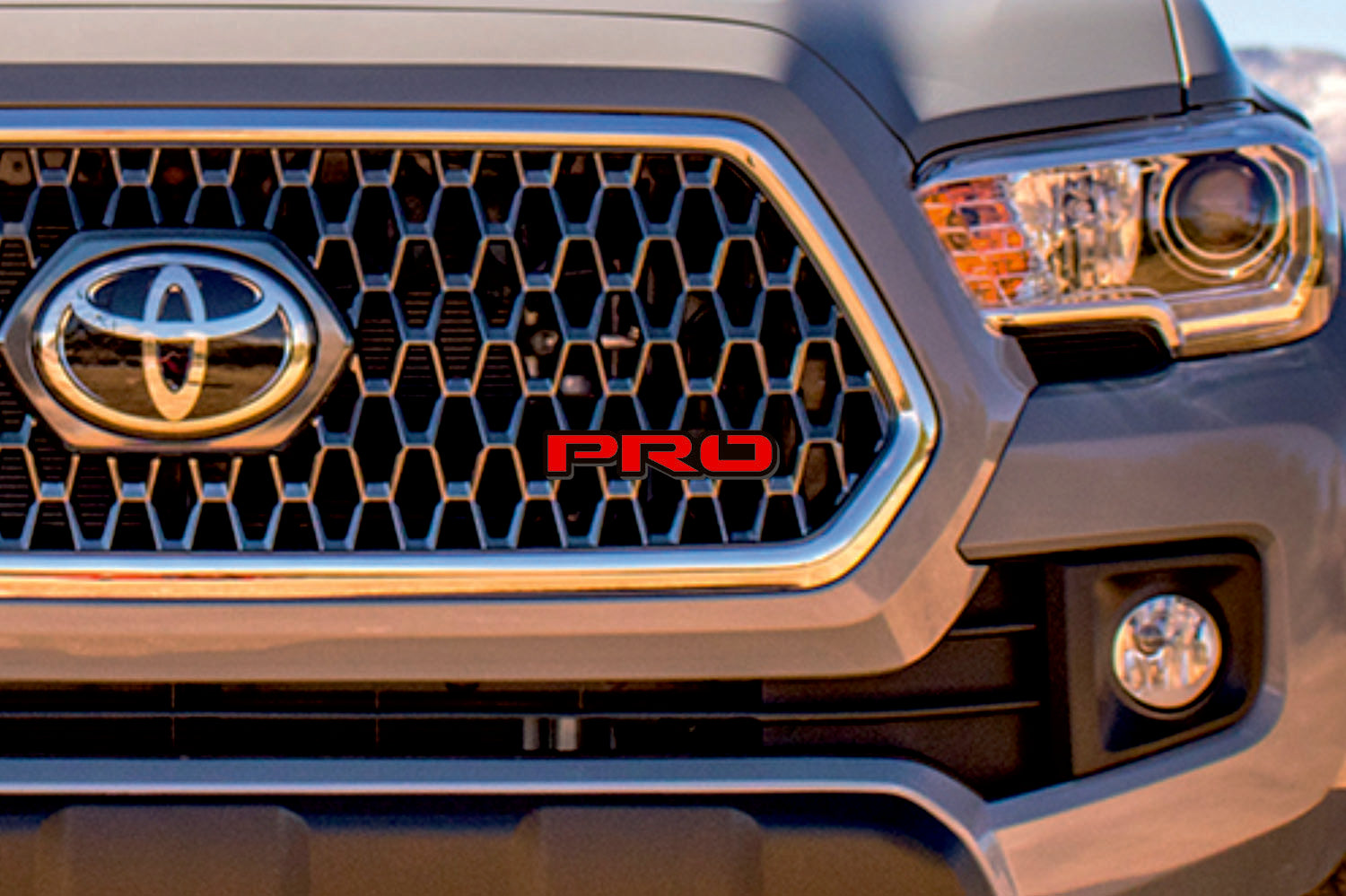 Toyota Emblem & Badge Set - Grille and Tailgate PRO logo Toyota emblems decoinfabric