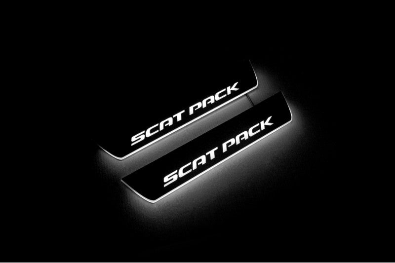 Soleiras das portas com LED Dodge Charger com logotipo ScatPack